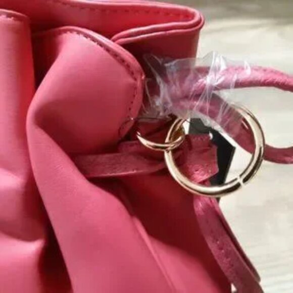 Badgley Mischka Hot Pink Shoulder Bag - Picture 5 of 5